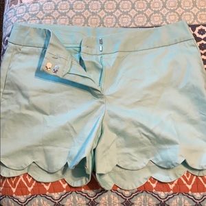 Women’s Scalloped shorts